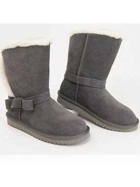 Koolaburra Gray Suede Shearling Boots with Side Bow